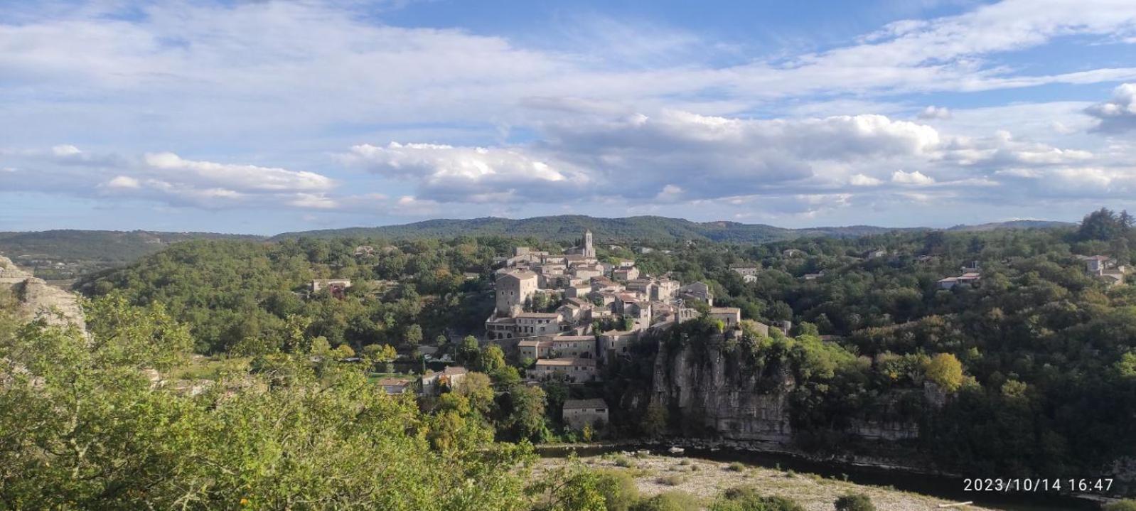 maison pierre et voûte au cœur du village Balazuc Extérieur photo